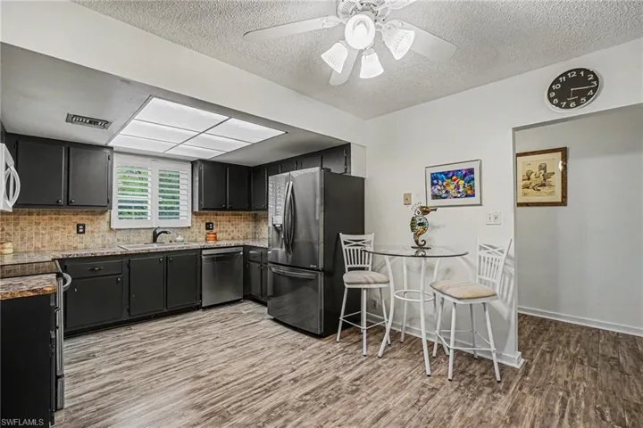 215  Cypress E WAY, Naples, FL 34110