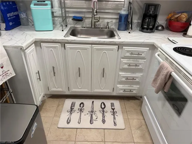 1724 Pine Valley Dr 202, Fort Myers, Florida 33907