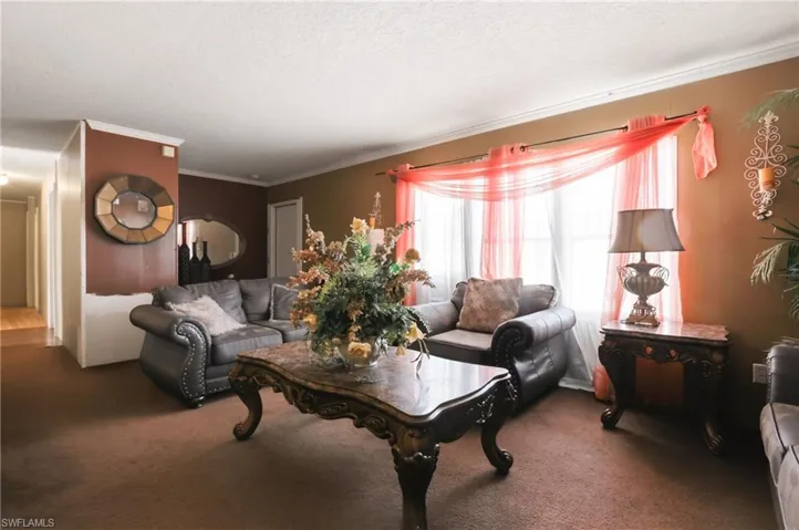 741  Alabama  AVE, Clewiston, FL 33440