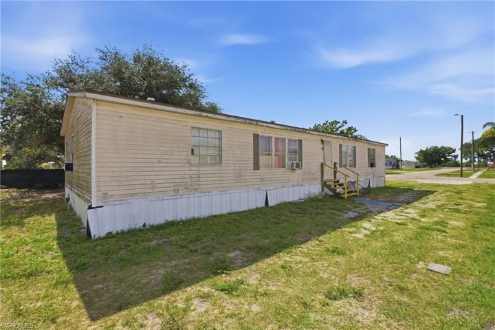 741  Alabama  AVE, Clewiston, FL 33440