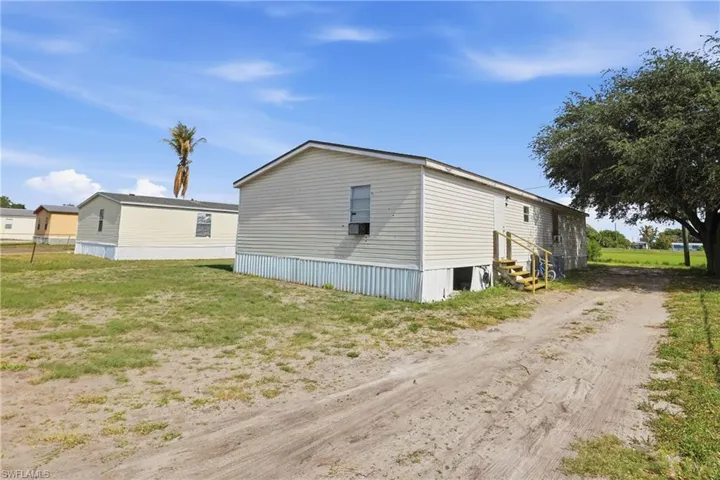 741  Alabama  AVE, Clewiston, FL 33440