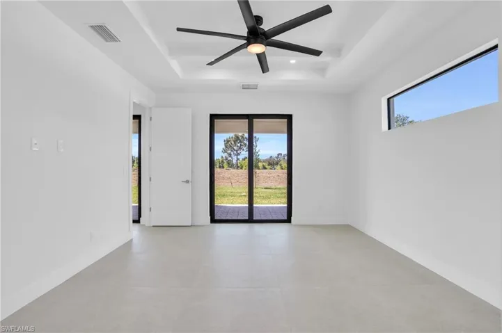 Master Bedroom with access to Lanai