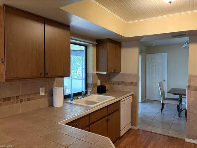 1106 Se 21st Ln, Cape Coral, Florida 33990