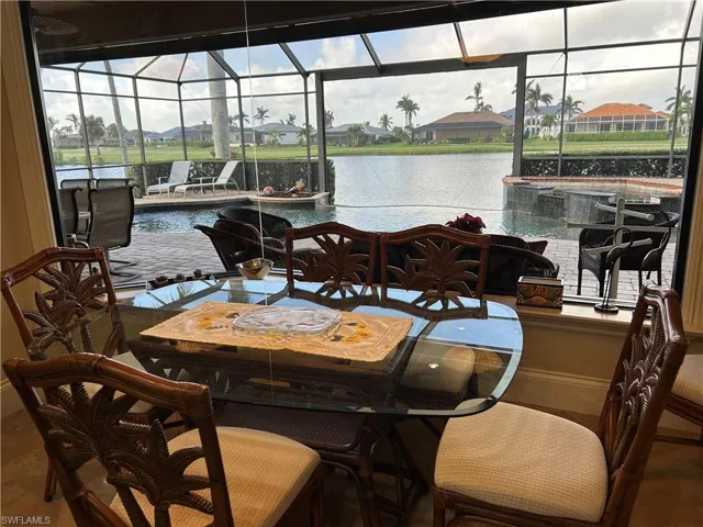 Beautiful Pool & Lake View at the breakfast table.