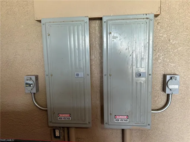 400-amp electric panels in 2 car garage.