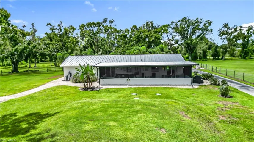 16032 Winburn Dr, Sarasota, Florida 34240