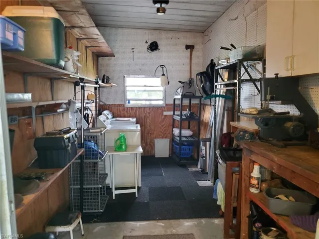 Shed with washer & dryer