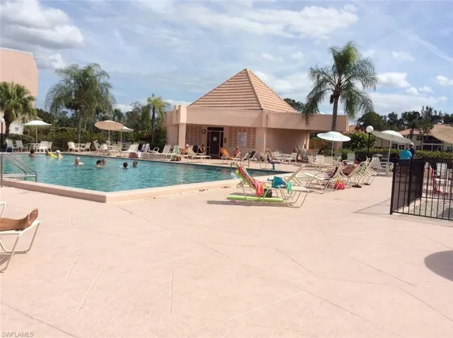 Community pool