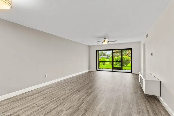 5709  Gage  LN, Naples, FL 34113