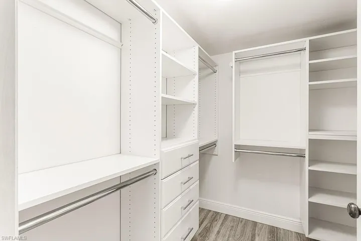 5709  Gage  LN, Naples, FL 34113