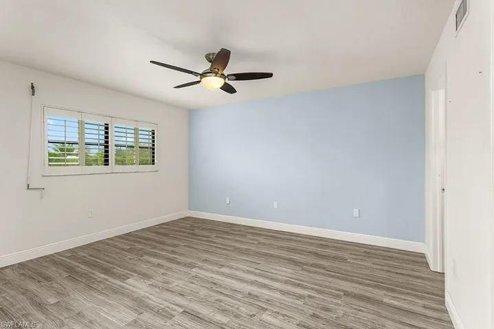 5709  Gage  LN, Naples, FL 34113