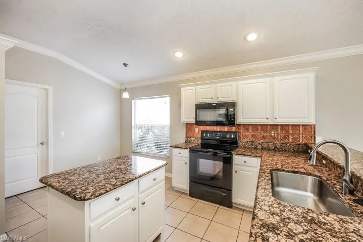 304 Fareham Dr, Venice, Florida 34293