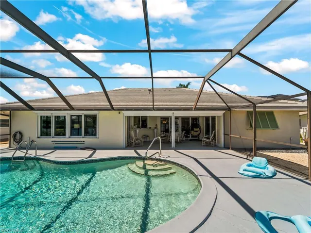 Pool_2903rdSt_BonitaSprings_ScreenEnclosure_Panorama.jpg