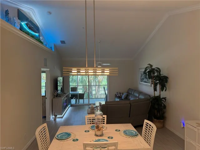1137 Winding Pines Cir 205, Cape Coral, Florida 33909