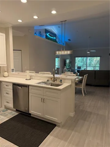 1137 Winding Pines Cir 205, Cape Coral, Florida 33909