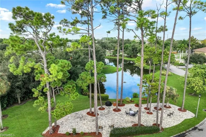 1137 Winding Pines Cir 205, Cape Coral, Florida 33909