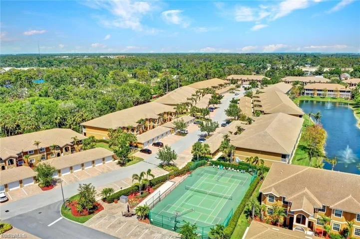 1137 Winding Pines Cir 205, Cape Coral, Florida 33909
