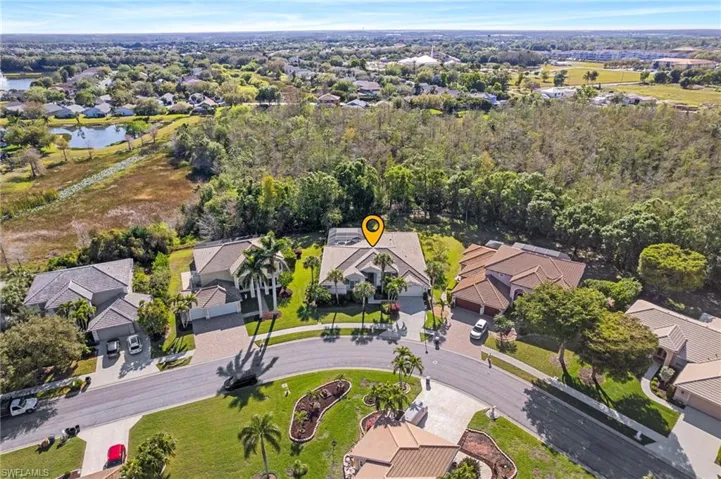 Drone / aerial view featuring a residential view