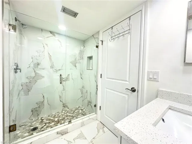 room 2 bath
