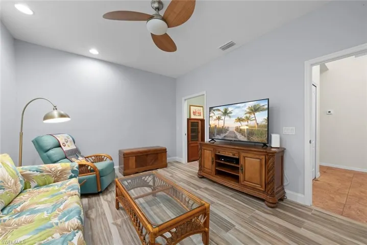 20024 Lake Vista Cir, Lehigh Acres, Florida 33936