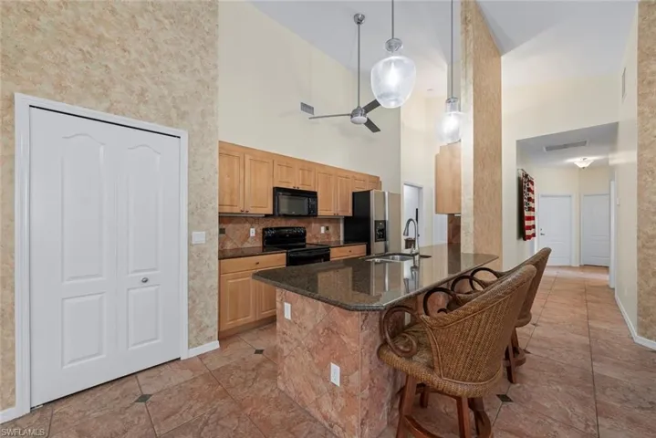 20024 Lake Vista Cir, Lehigh Acres, Florida 33936