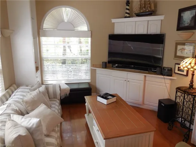 4456 Prescott Ln, Naples, Florida 34119