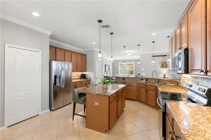 3841  Treasure Cove  CIR, Naples, FL 34114