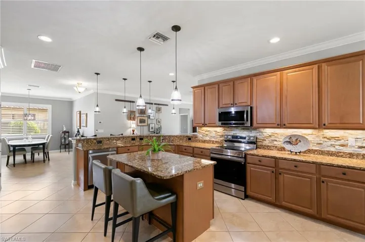 3841  Treasure Cove  CIR, Naples, FL 34114