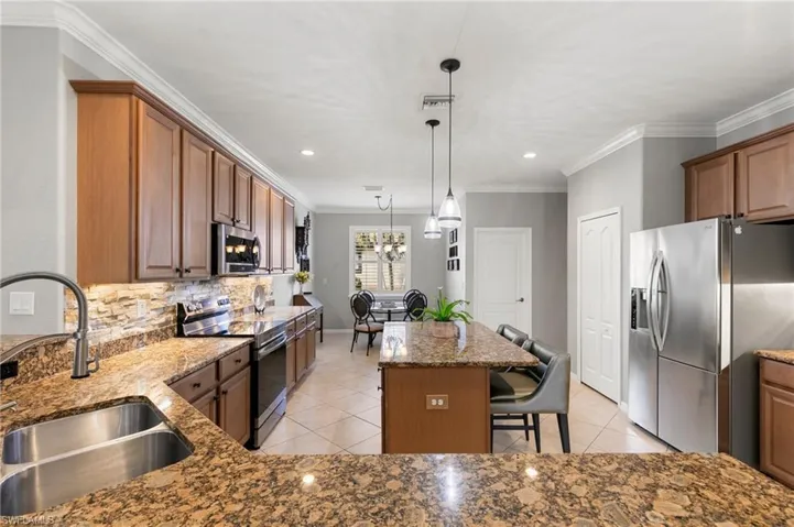 3841  Treasure Cove  CIR, Naples, FL 34114
