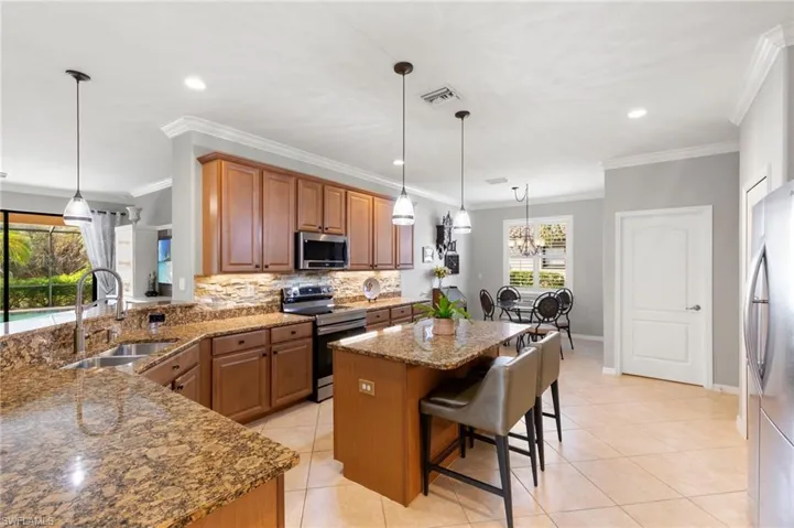 3841  Treasure Cove  CIR, Naples, FL 34114