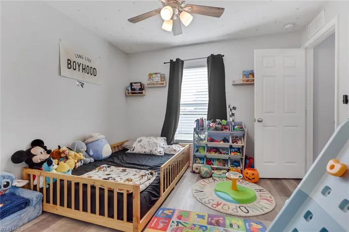 2503 Nw 21st Pl, Cape Coral, Florida 33993