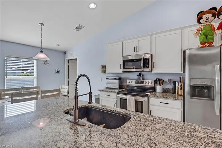 2503 Nw 21st Pl, Cape Coral, Florida 33993