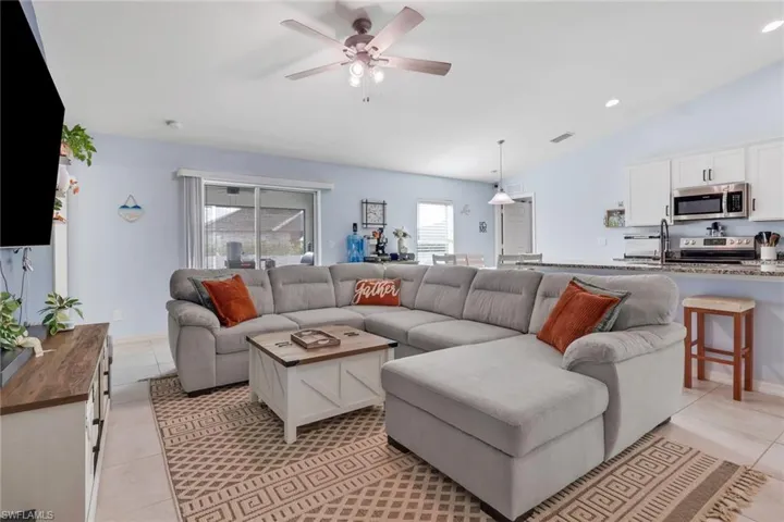 2503 Nw 21st Pl, Cape Coral, Florida 33993