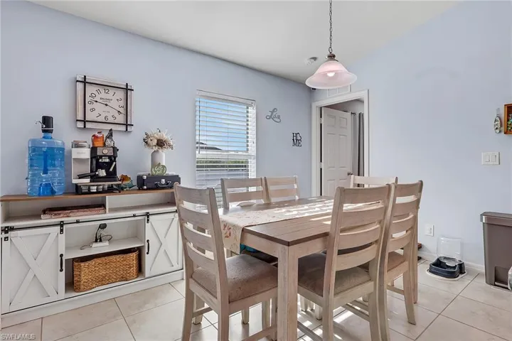 2503 Nw 21st Pl, Cape Coral, Florida 33993