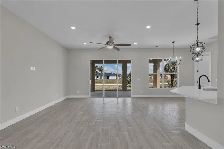 437  Mercedes  CT, Lehigh Acres, FL 33972
