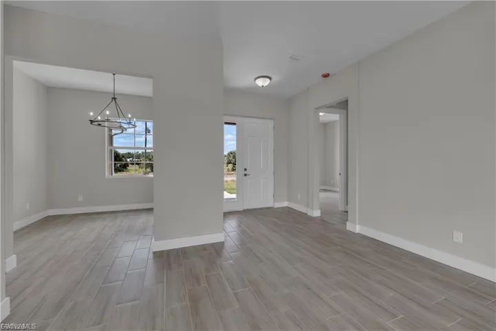 437  Mercedes  CT, Lehigh Acres, FL 33972