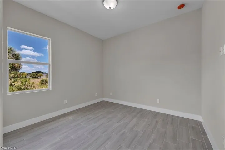 437  Mercedes  CT, Lehigh Acres, FL 33972