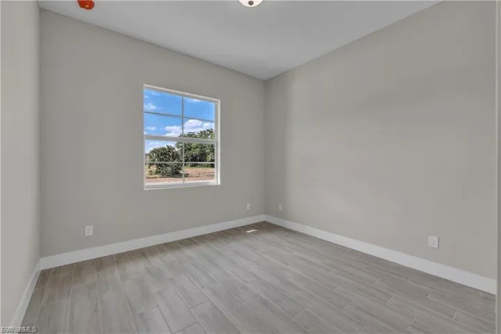 437  Mercedes  CT, Lehigh Acres, FL 33972