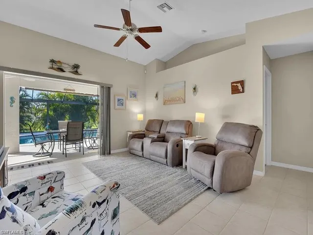 3330 Se 1st Ave, Cape Coral, Florida 33904