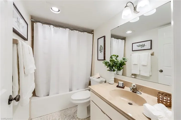 4253 Bay Beach Ln # C3, Fort Myers Beach, Florida 33931