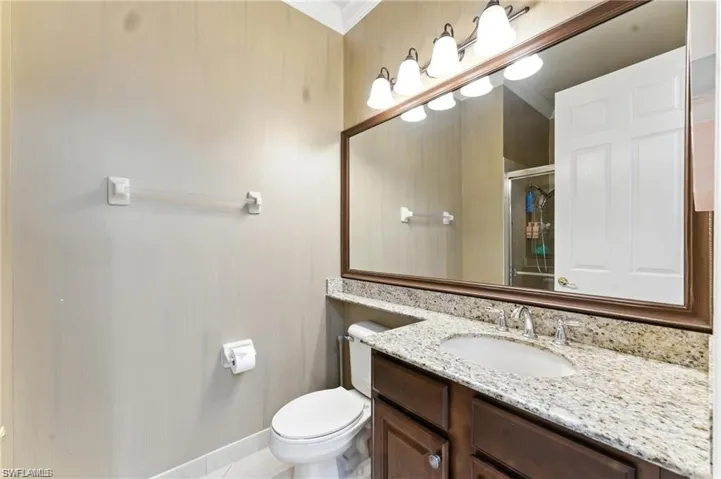 BATHROOM HAS WALK-IN SHOWER