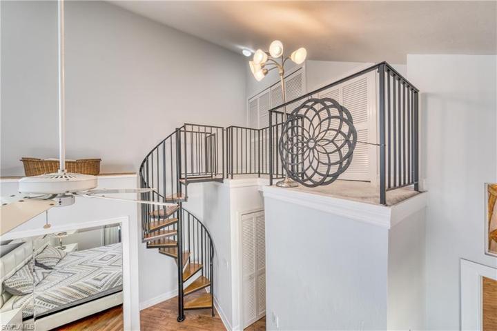 serial staircase to the loft