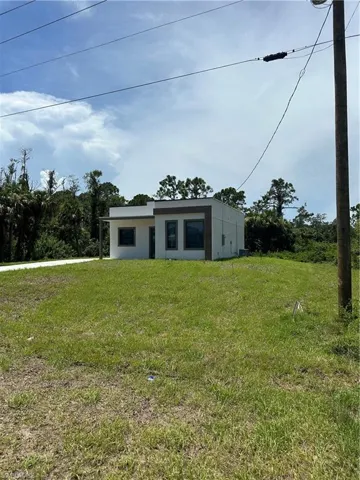 134  Viewpoint  DR, Lehigh Acres, FL 33972