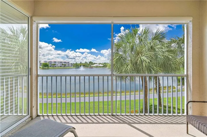 Screened balcony with water and fountain