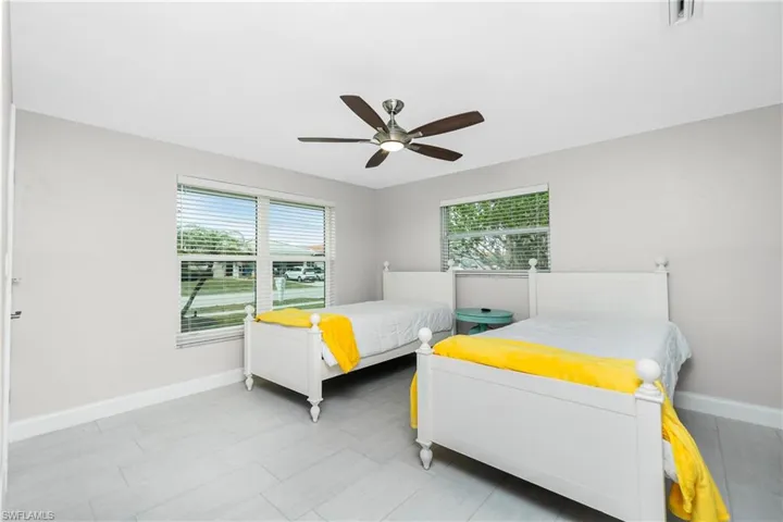 Bedroom with ceiling fan