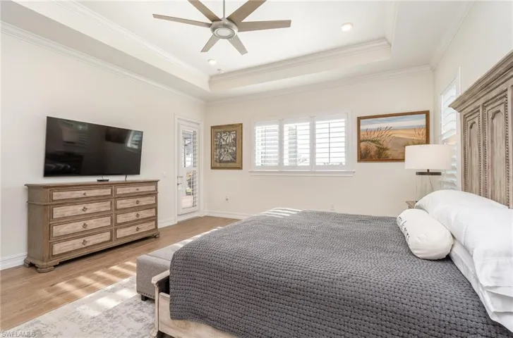 18728  Ensenada  DR, Naples, FL 34114