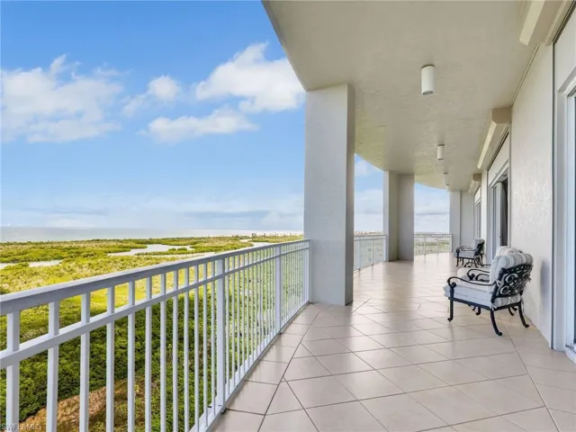 1001 Arbor Lake Dr 707, Naples, Florida 34110