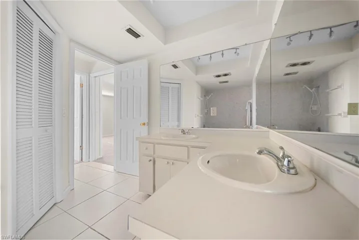 219 46th Ter, Cape Coral, Florida 33904