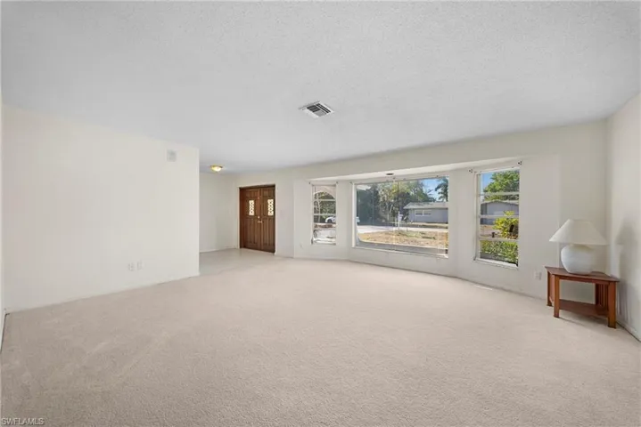 219 46th Ter, Cape Coral, Florida 33904