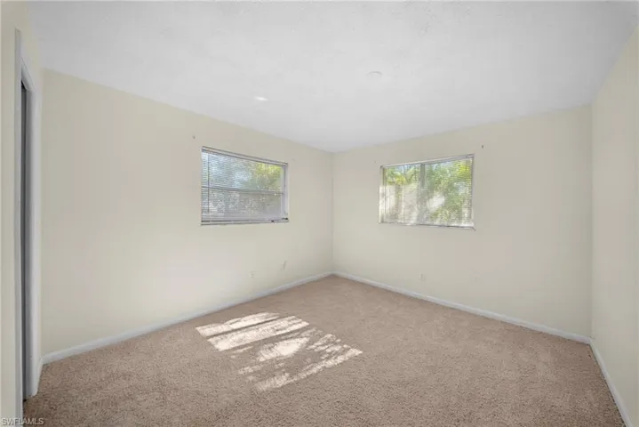 219 46th Ter, Cape Coral, Florida 33904